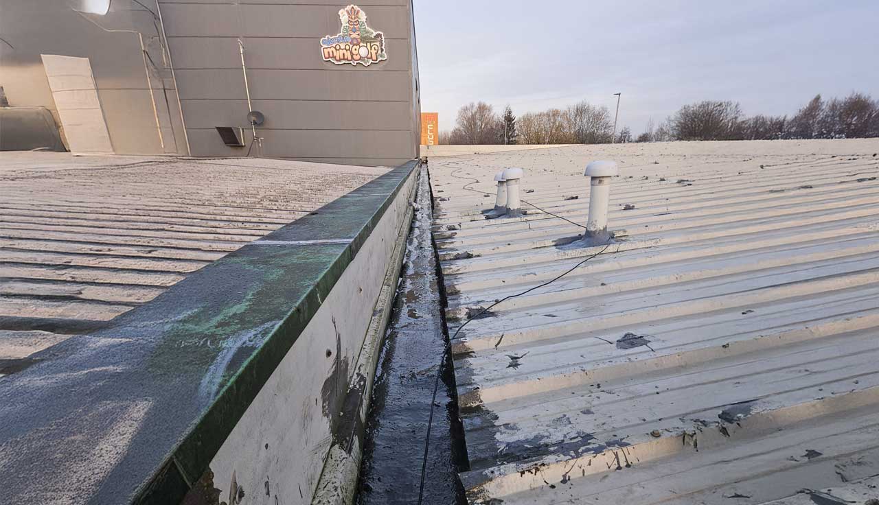gutter-cleaning